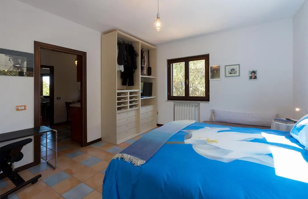 Camera vista mare, ingresso indipendente in Villa VìVì-1